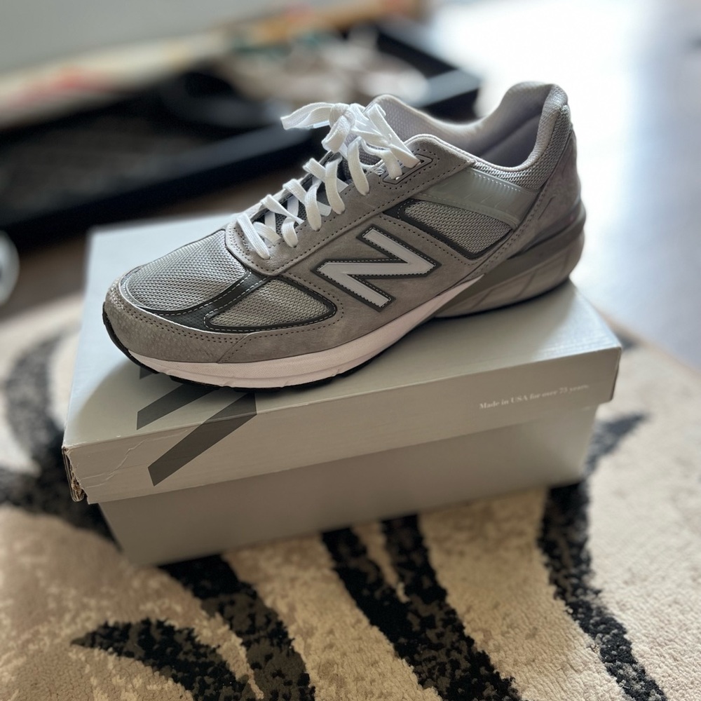 New balance 990’s v5 gray size 13